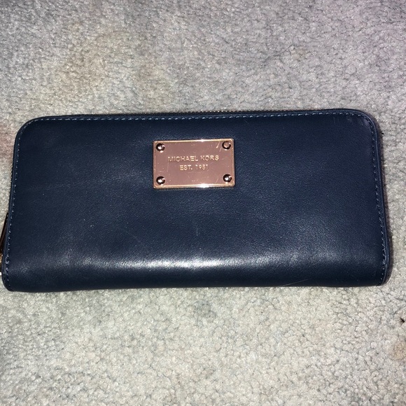 Michael Kors Handbags - Wallet Michael Kors Handbags - Wallet